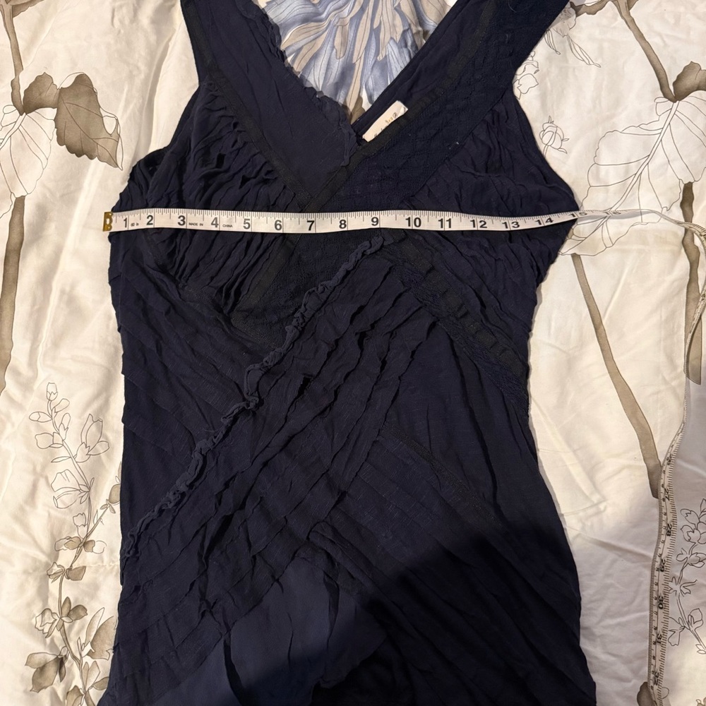 Anthropologie Meadown Rue Navy Textured V-Neck Sleeveless Top